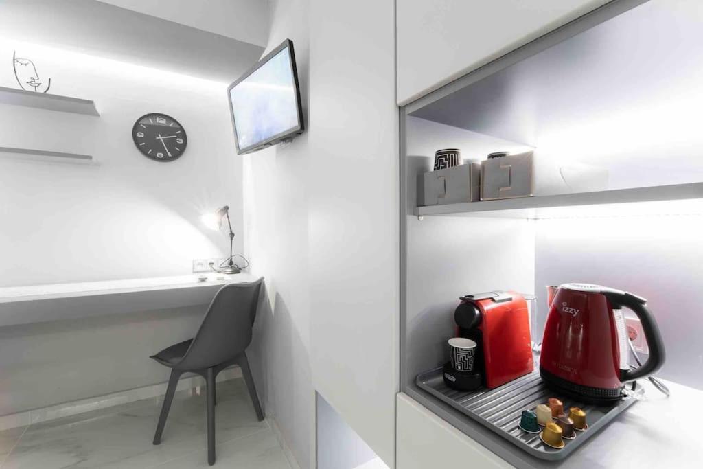 Lux Seaside Apartment By Volos Hospitality Eksteriør billede