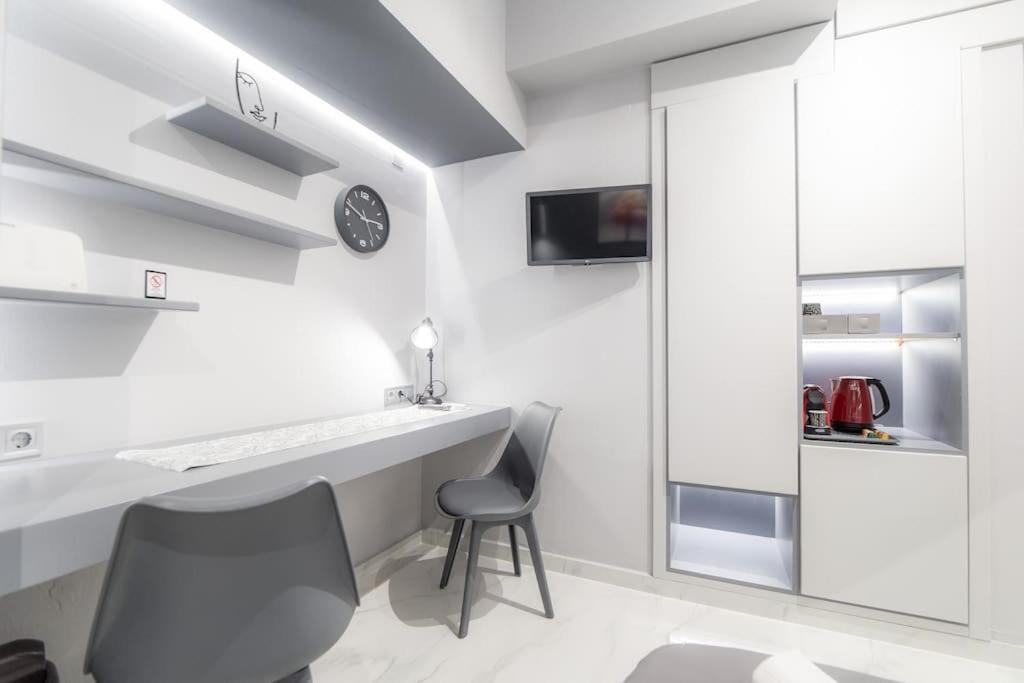 Lux Seaside Apartment By Volos Hospitality Eksteriør billede